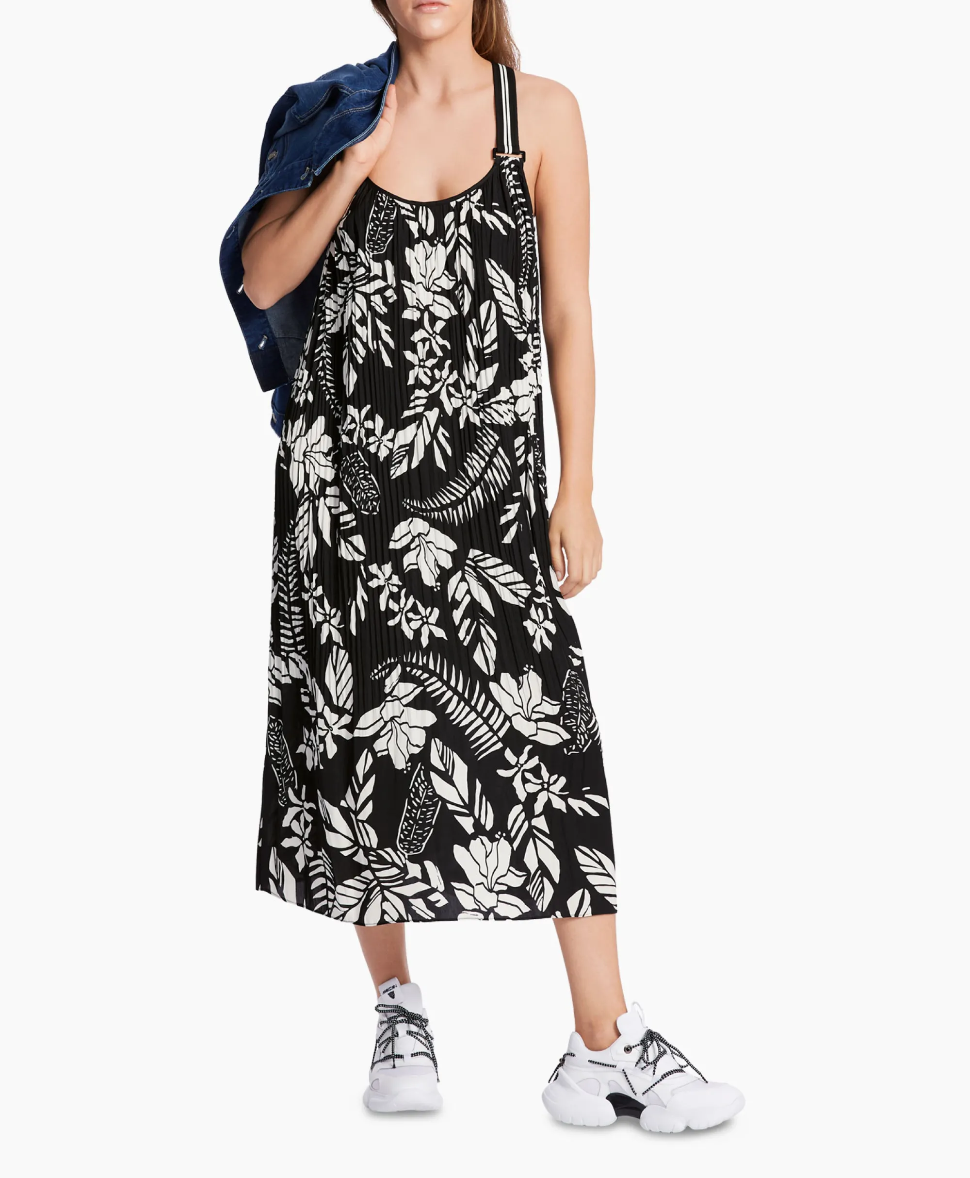 Marccain Sport Jurk Ws 21.08 W22 Zwart*Dames Bruiloftskleding