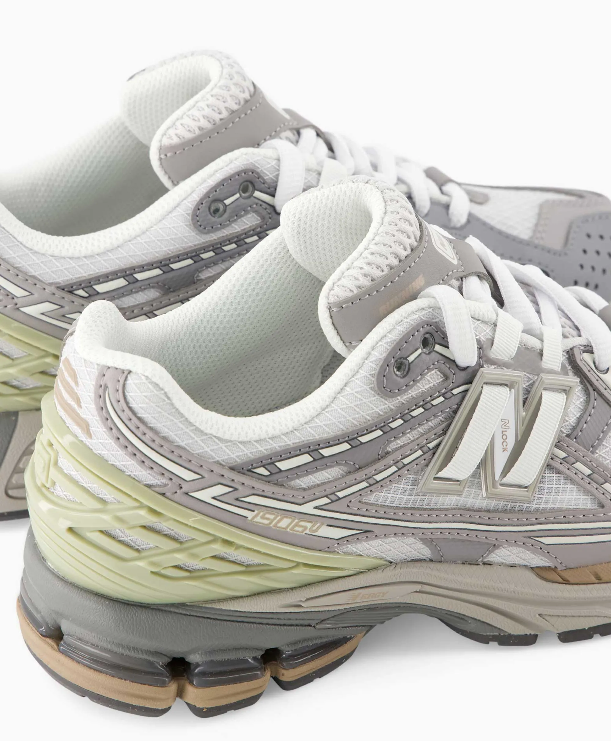 New Balance Sneaker 1906 Grijs*Dames Sneakers